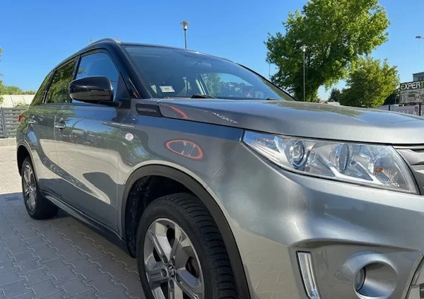 Suzuki Vitara cena 58700 przebieg: 83801, rok produkcji 2018 z Białystok małe 596